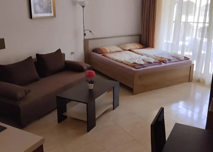 Midia Family - S Vyhledem Na Apartment Aheloy