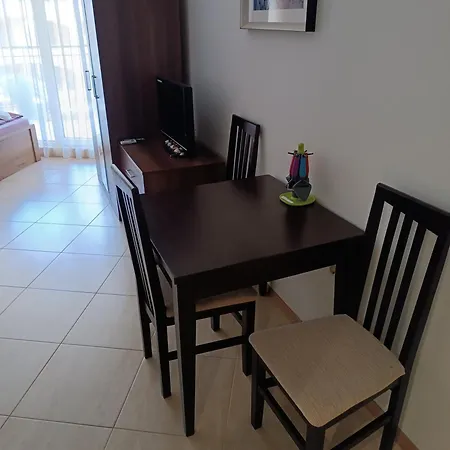 Midia - S Vyhledem Na * Aheloy