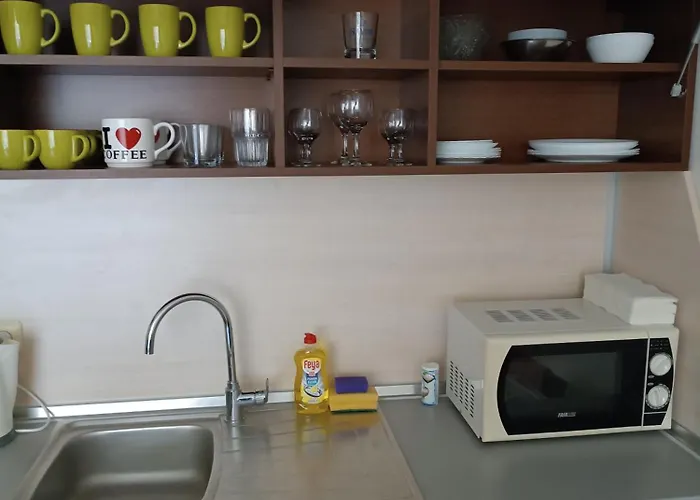 Midia Family - S Výhledem Na Moře Acheloj